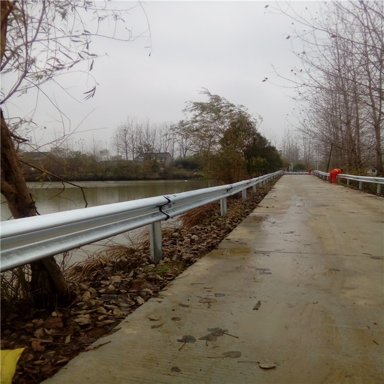 浙江公路護(hù)欄多少錢一米？